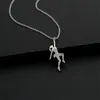 Migne déesse de roche grimpant montagne girl collier en acier inoxydable boy héros grimpeur humanoïde pendant clicule couloir pour randonnée voyage en plein air sports