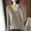 Pulls aux femmes Pulllare en V chauds et hiver en V Sweater coréen Fashion Corée à manches longues minces de couleur unie