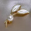 Brooches 1pcs Charm Fashion Leaf Pearl Pin For Women Clothing Coat Wedding Jewelry Party Accessries Gifts