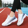 Scarpe casual sneaker in tessuto non slip per una ragazza di 10 anni vulcanizzare sport da donna originale di tennis lussuoso minimalista