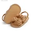 Sandalias Sandalias en forma de nube con soltura suave adecuadas para recién nacidos y niñas - cómodo diseño de zapatos para caminar con los pies abiertos, muy T240415