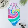 Endelar Tie Dye Girl One Piece Swimsuit Kids 5-12 år Barn Badkläder Cross Back Girls Bathing Suit Monokini Swim Beachwear Y240412