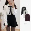 Frauenblusen 2024 S süße süße Mädchen Vintage schwarz weiße Schnürfalle Ruffen Ribbon Tops Knopf Elegante formelle Hemden