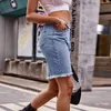 Denim shorts kvinnor sommaren fläckade raka ben nödställda modekläder för 240415
