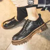 Dress Shoes Hair Stylist Brogue Leather Men's 2024 Herfst Britse stijl Business Soft Bottom Casual Men