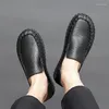 Casual schoenen Classic Hand Stitched Leather Men Loafers Big Size 38-47 op luie wandelhoensneakers buiten flats