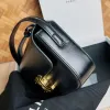 حقيبة اليد الكتف حمل Hobo Womens Black Women S Handbags Presher Base Small Bag أعلى حقيبة جلدية حقيقية متطورة.