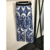 Frühlings-/Sommer Womens Set Blau und weißes Porzellan bedruckt kurzes T-Shirt+Buchstaben Ribbon High Taille Wide Leg Hosen