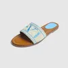 Sandalias Diseñador Famosa Slipper Sandalias Sandalias Sandalias Doblos de lujo Letras de bordado de moda zapatos anchos ancho de tacón bajo zapatillas de verano Men sh012 b4