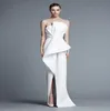 Saudiarabien Dubai Mellanöstern Formella klänningar Sexig stropplös mantel Vit satin Lång klänning med nivåer Evening Dress Abendkleid1263995