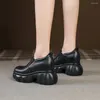 Zapatos casuales 10 cm Mujeres Altura de cuero genuina Slip en plataforma Sneakers Slakers de primavera Autumn Sneaker