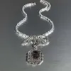 Циркон набор с бриллиантовым хрустальным ожерельем лука, универсальной и стильной цепочкой ключиц, легким свадебным платьем, свадебными аксессуарами