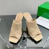 Femmes High Heels Kintting Designer Luxury Lady Lady Sandales en cuir robe carrée Mules Fashion Slippers HEEL SUMM