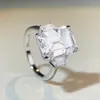 Anelli a grappolo 925sterling argento scintillante artificiale Aquamarine ad anello nuziale ad alto diamante carbone all'ingrosso della boutique per feste femminili