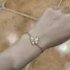 Designer v Golden Van High Edition White Fritillaria Butterfly Bracelet voor vrouwen verdikt 18K Rose Gold Golde Lock Bone Chain modieus en veelzijdig