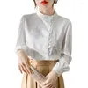 Blouses femininas Stand Vintage Collar Women Shirt Bead White Blouse de manga comprida feminino Tops elegantes camisetas impressas para