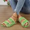 Slippers Femme Flats Chaussures plate-forme Canvas 2024 Automne Designer Walking Sandals Sandales Home Casual Flip Flops Fad Tlides