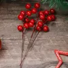 Kwiaty dekoracyjne Boże Narodzenie Czerwona Holly Berry Branch Xmas Sztuczny fałszywy kwiat DIY WIERNE PREZENTA