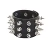 Altri bracciali punk punk a tre fili picchi quadrati per rivettatore largo in pelle in pelle in pelle bracciale cuffia gotica braccialetti di braccialetti di braccialetti di braccialetti gioielryl240415