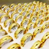 Anneaux de bande de 50pcs entiers Golden Color Men039 Women039s en acier inoxydable Engagement Anneau de mariage Set NOUVEAU DROP7517164