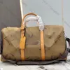 Yüksek kaliteli ürün tasarımcısı çanta duffel çanta erkek ve kadın moda seyahat çantası kaplamalı tuval deri el fatura omuz crossbody çanta desen ızgara stili serisi