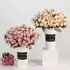 Decoratieve bloemen Kunstmatige rozenbloemt Boeket Bruiloft Decoratie 15 Hoofden Silk Fake Roses Flores Home Decor Bunches