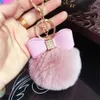 Keychains Lanyards Fashion Pompom Keychain 크리에이티브 푸우 활 키링 화려한 모조 다이아몬드 여성 핸드백 장식품 자동차 키 홀더 액세서리