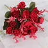 Decoratieve bloemen Kunstmatige rozenbloemt Boeket Bruiloft Decoratie 15 Hoofden Silk Fake Roses Flores Home Decor Bunches