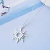 Migne Moon Sun Goddess Sunlight Pendant Collier Sunshine en acier inoxydable Clavicule Choker pour mère petite amie Femme Femme Chaîne Ourtdoor Bijoux Cadeau