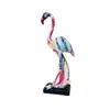 Dekorativa figurer harts Nordiska graffiti Flamingo figurstaty Fairy Garden Living Room Office Wedding Ornament Home Decoration