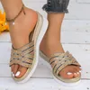 Slippers Wedges Mulheres saltos altos sapatos de cristal sandálias de verão 2024 Pumpadores de giro de grife Zapatillas Mujer Slides