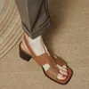 Sandalias de mujer sandali tallone alto sandali sexy retrò tacco spesso allmatch da donna tocco rotondo di punta di punta di piedi donne scarpe 240402