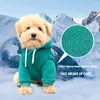 Hundkläder mjuk borstad fleece hoodie med fickan för hundtröjor kläder monokrom tröja