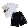 Baby Kids Vêtements Set Baby Boys Girls T-shirt Short Clothes New Cotton Kids Girls Kids Designer Clothing Baby Taille 90cm-150cm V01