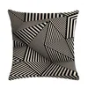 枕2024カバー3Dリネンコットンプリントソファデザイン枕のための黒い白い縞模様の穴