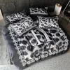 Designer bed luxury leopard Pattern quatily letter Print home four piece bedding down duvet sheet double bed king bed pillowcase duvet cover set