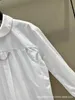 여성용 블라우스 셔츠 디자이너 24 봄/여름 새로운 스타일 스택 칼라 불규칙한 단색 셔츠 나이 감소 기질 다목적 탑 F520