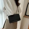 Shoulder Bags Vintage PU Leather Flap Women Wide Strap Handbag Purse Fashion Designer Crossbody Bag Female Casual Travel Pillow