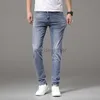 Designer en jeans masculin tendance des jeans pour hommes élastiques élastiques slim fit imprimement bleu décontracté mi-hauteur pantalon denim masculin