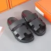 Tasarımcı Sandalet Slides Terlik Sandal Kadın Ayakkabı Lüks Deri Tuval Terlik Yaz Sandal Dayanıklı Konfor Boyutu 35-42