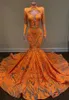Elegant orange spetsar sjöjungfrun klänningar vintage långärmad hög hals ren illusionsapplikationer långa kvällsklänningar för tonåringar gradu3980075