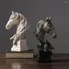 Figurine decorative Horse Head Statue Art Crafts Decor Figurine per la scrivania Bookshelf Office Collection
