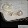 Boucles d'oreilles Natural Eau douce blanche Perle Fritillaria Pétales Camellia Flower Hollow Out Design Temperament Drop Drop Livrot Jewe DHBJ8