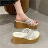 Scarpe vestito Wtempo Fashion Flat Outdoor Beach Slifors Mash Wedge Platform Girl Ladies Slides Summer Comfy Flip Flip Flops Goccio all'ingrosso