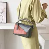 Designer Tote Tassen voor vrouwen Dit jaar Populaire kleur Geometrische tas 2024 Trend Schouder Fashion Live met origineel logo