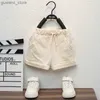 Kläder sätter nya sommar baby pojkar kläder sätter mode bomullsbrev tryckning t-shirts+verktygshorts 2 st barn kläder för spädbarnsutrymme y240415