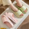 SLIPPER NIEUW ZOMERPAAR Non-Slip Soft Sole Relief Design Dia's Lithe Cozy Sandals Men Women Women Casual Slippers Ladies Home Flip Flops T240415