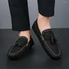 Casual schoenen mocasin anti-skid blanke mannen sneakers vulcaniseer 46 heren sport laarzen aesthic sapa van beroemde merken beskets mooi