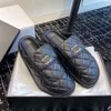 Toppkvalitetsplattform mular tofflor Sandaler glider rund tå slip på äkta läder casual sko kvinnors lyxdesigners mule sko kvinnor fabrikskor med låda