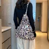 Сексуальный дизайн леопарда Биг Кореи моды покупатель магазинов для женщин для женщин сумочка сумка для плеча большая сумка мощности 240415